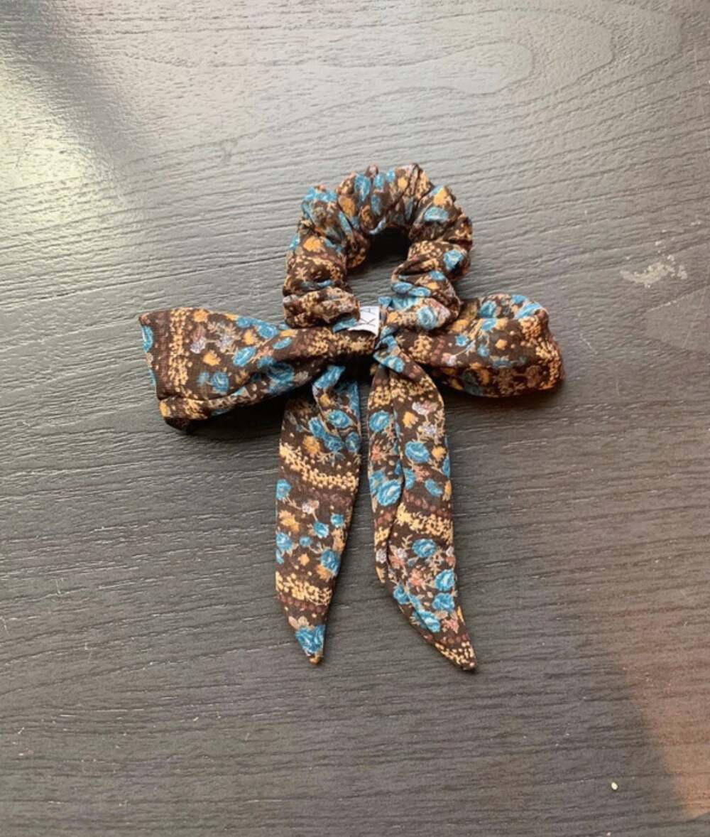 KAXI Floral Print Bow Scrunchie